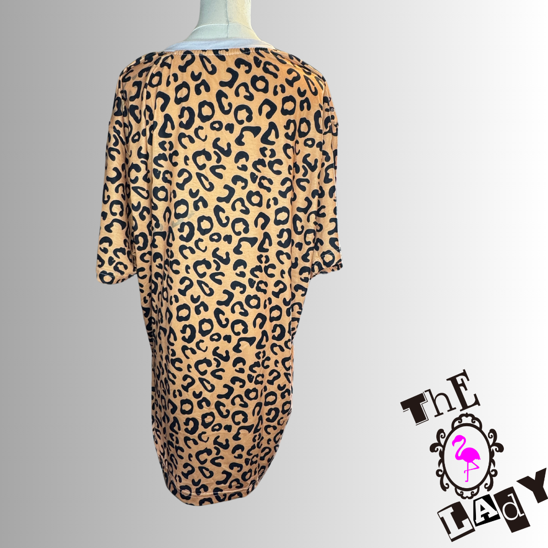 Oversized Love in Cheetah V-Neck T Shirt